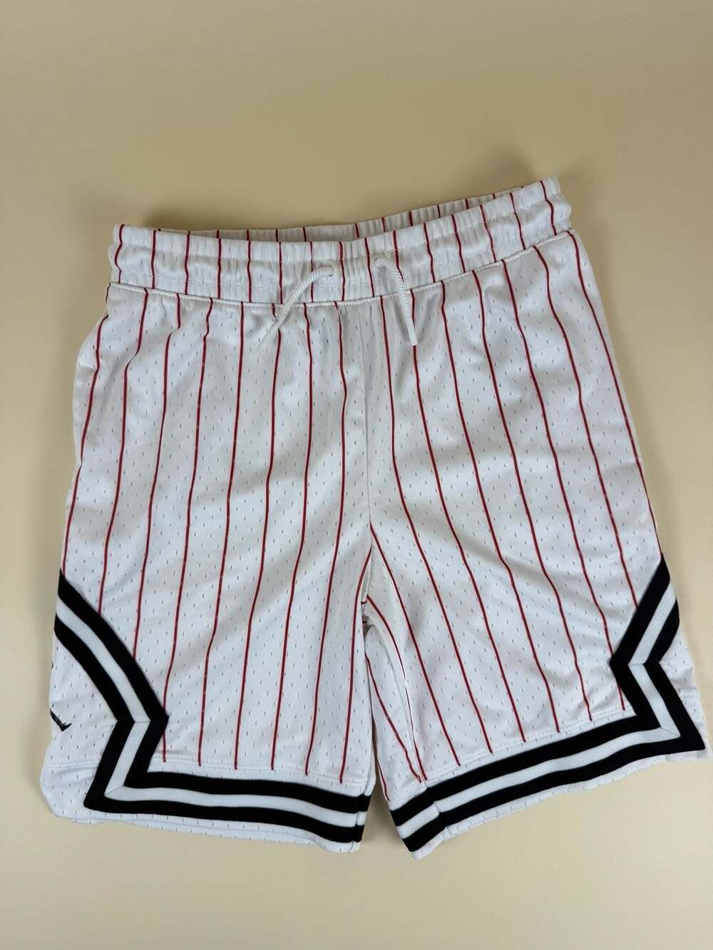 Air Jordan Diamond Mesh Basketball Athletic Shorts White with Red Pinstripes -Yo